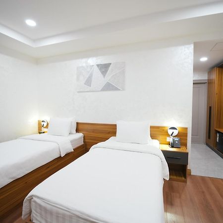 טשקנט Avant Express Hotel Pool&Spa מראה חיצוני תמונה