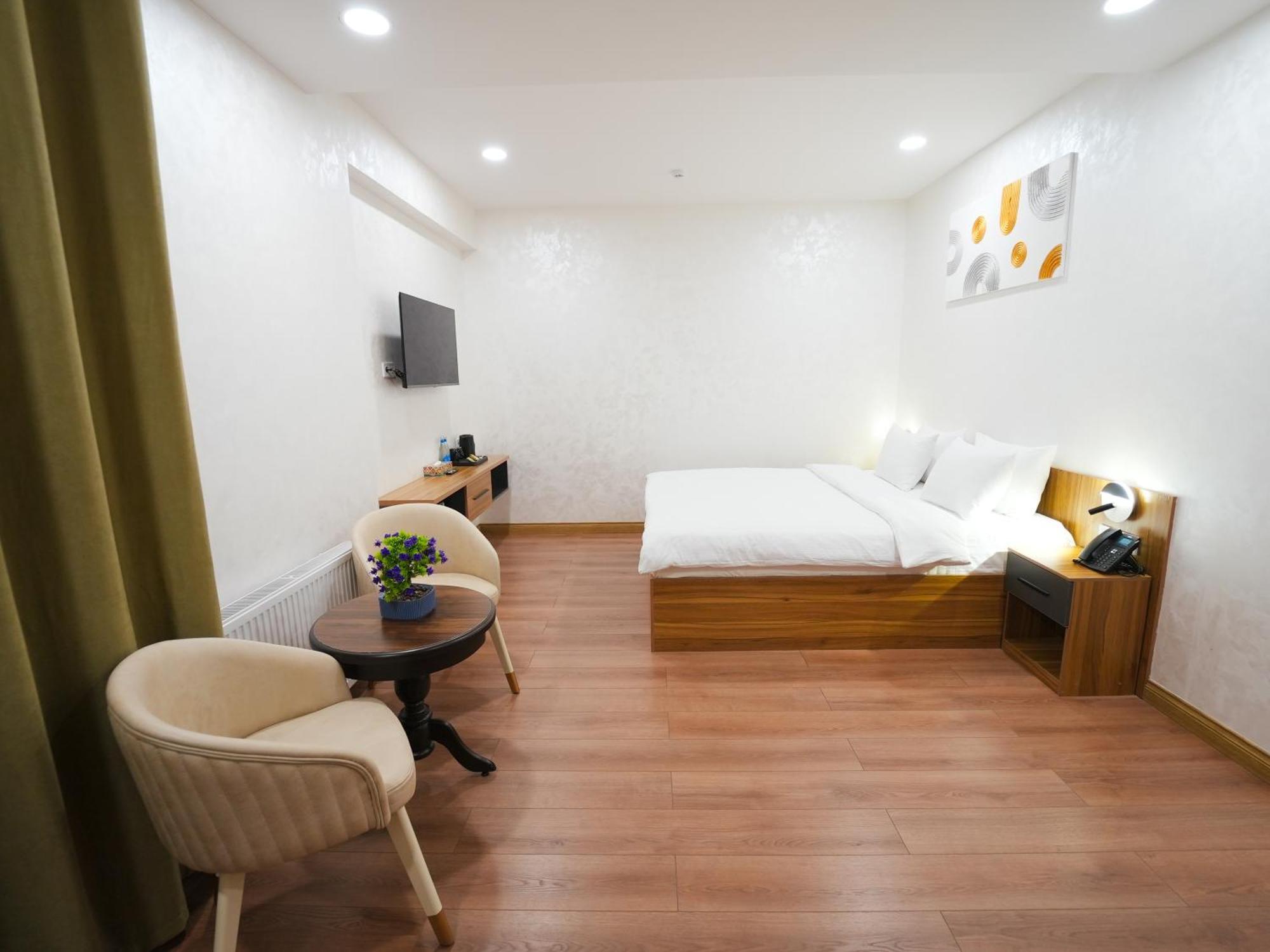 טשקנט Avant Express Hotel Pool&Spa מראה חיצוני תמונה