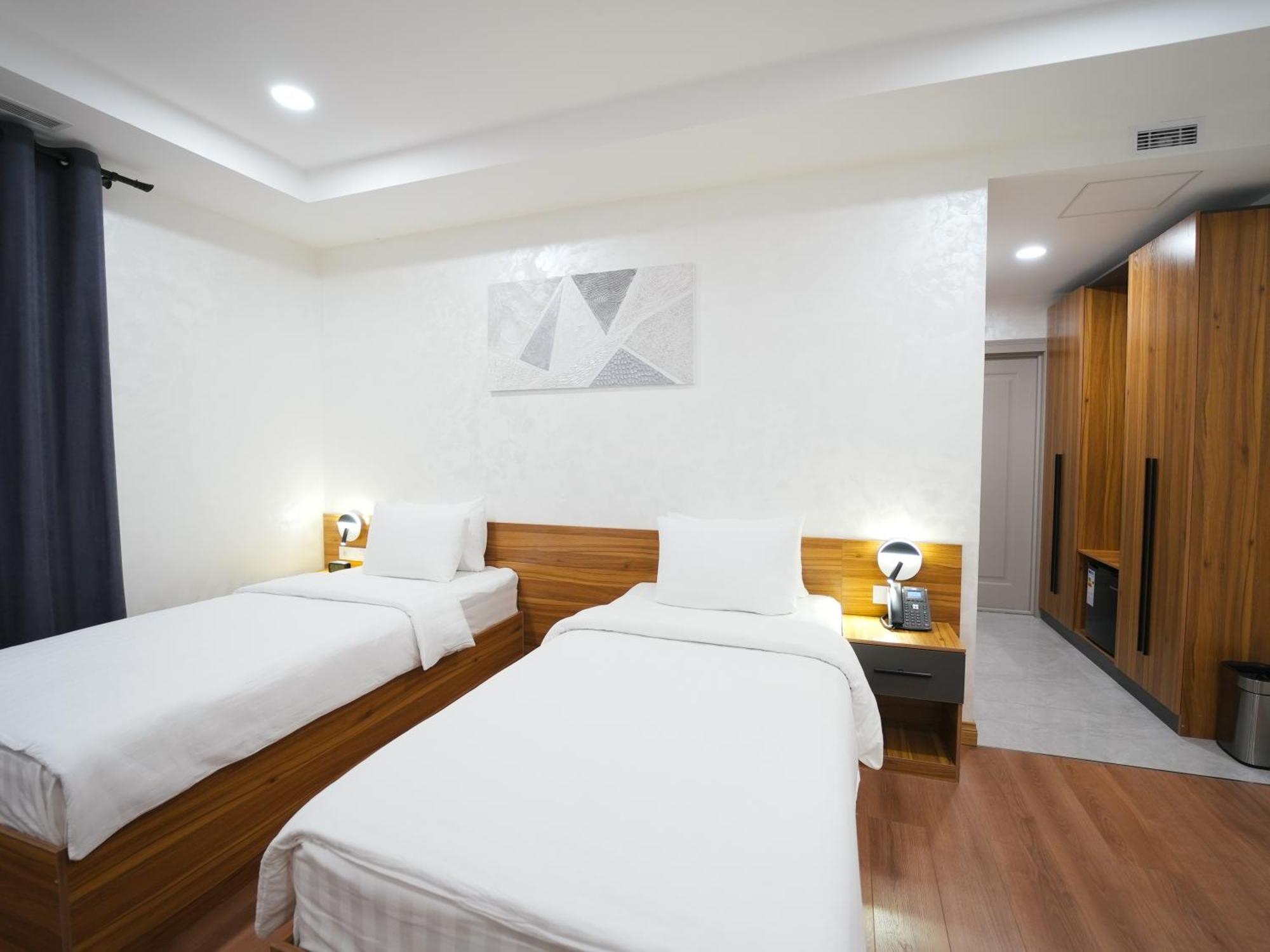 טשקנט Avant Express Hotel Pool&Spa מראה חיצוני תמונה